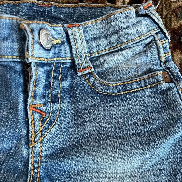 True Religion Jeans Short. - Picture 6 of 8